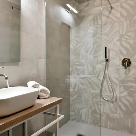 Prima Luna בארי סארדו