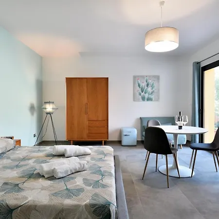 Prima Luna 3*
