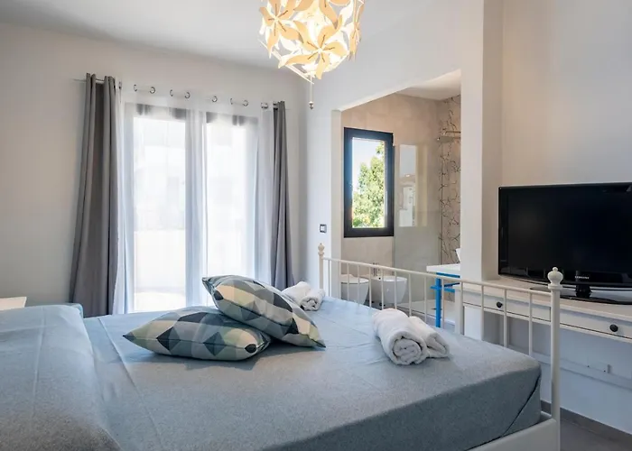 Prima Luna Konukevi Bari Sardo